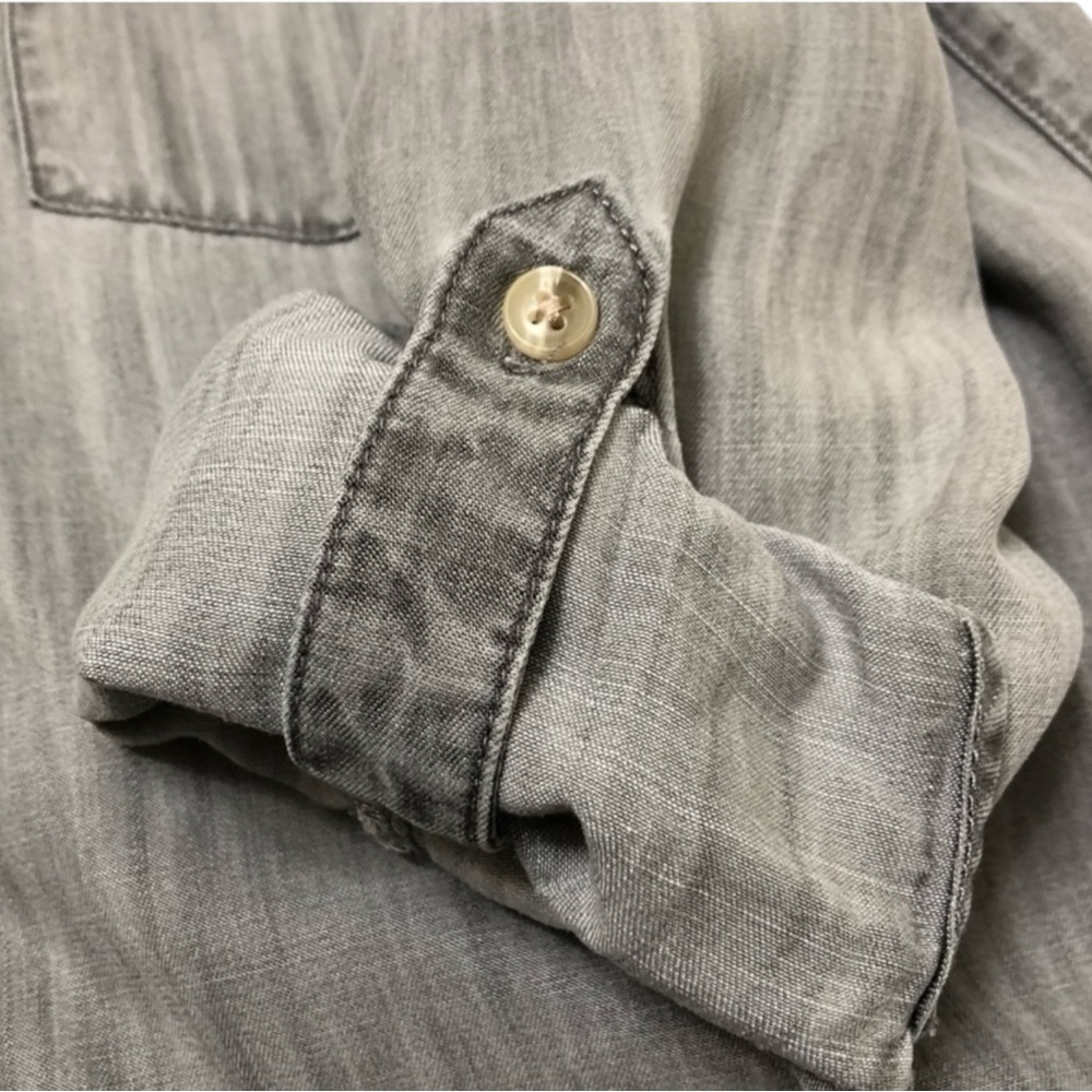 CHICO’s Half Placket Button-Down Shirt in Moonstone Size 0 (4-6) - Picture 10 of 13